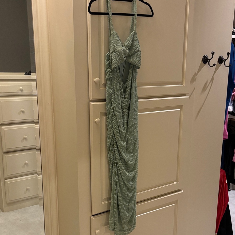 Elegant Green Maxi Dress